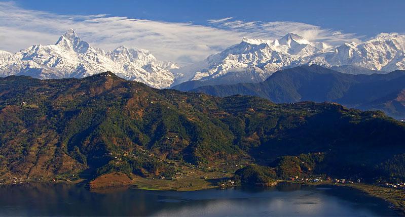 Аннапурна и озеро Фева из Покхары