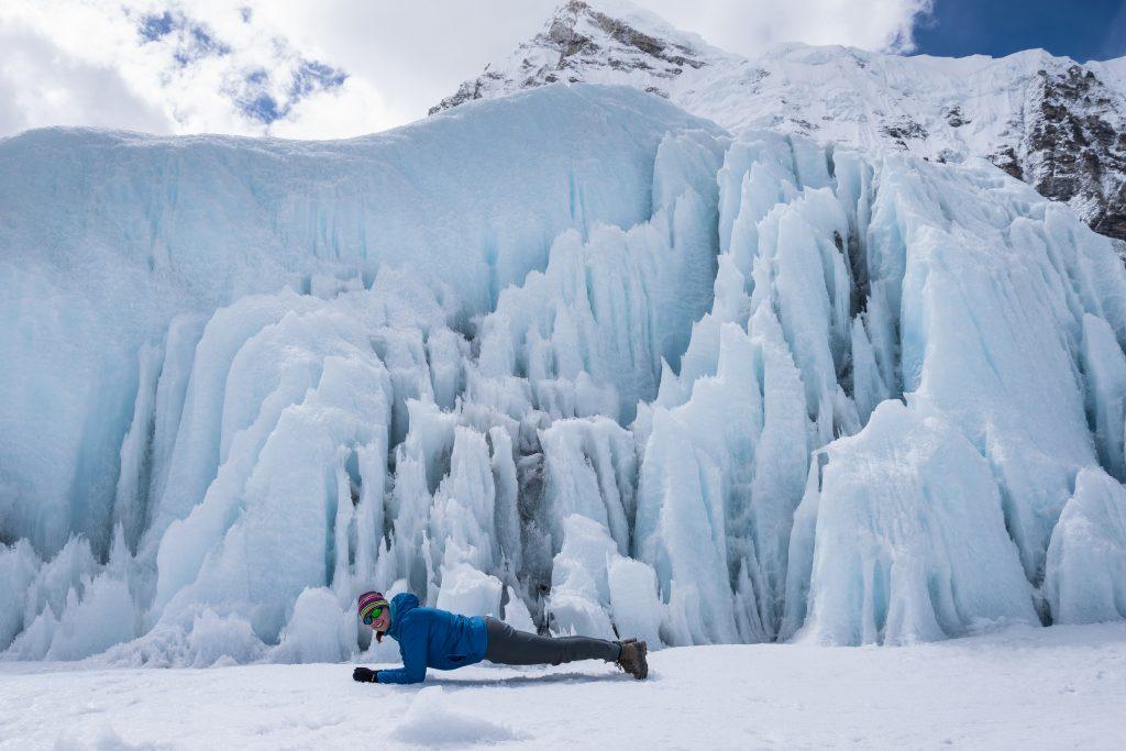 Ледник Кхумбу у базового лагеря Эвереста