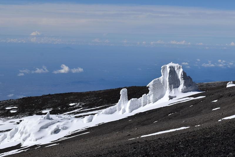 Остатки ледников на Килиманджаро