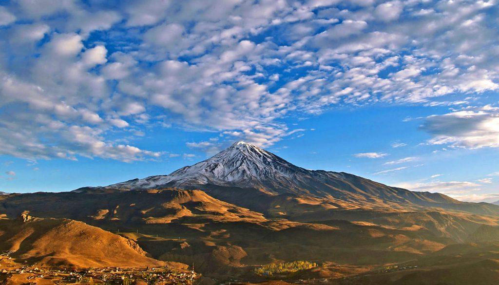 Iran-Tour-Mount-Damavand-trekking-climbing-summit-offer-deals-02-1-1