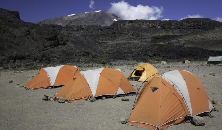 Килиманджаро вид из лагеря Moir Hut