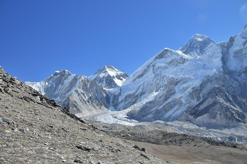 Эверест с вертолетной площадки