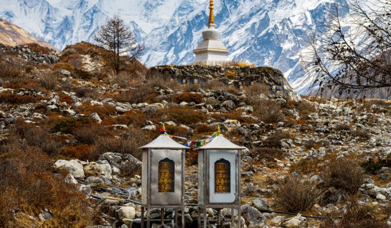 Трек в Kyanjin Gompa - долина Лангтанг
