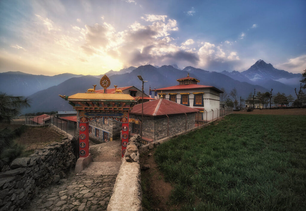 Лукла, Непал