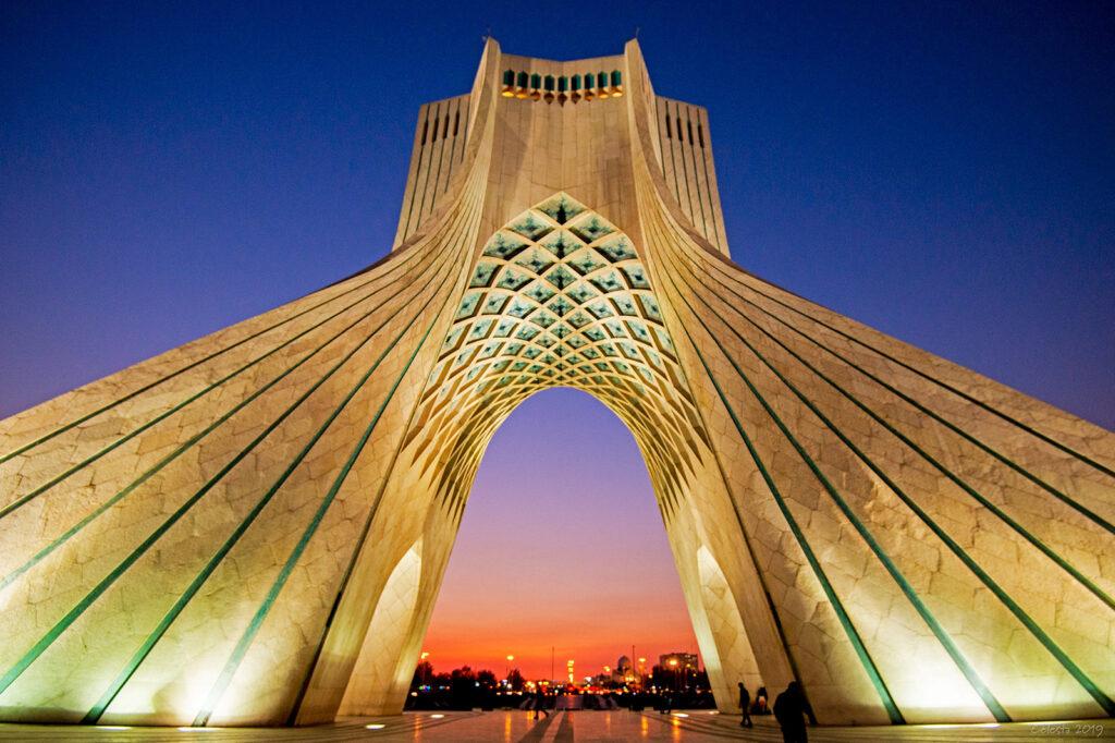 Башни Азади Тегеран