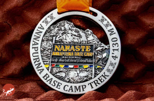 Медаль за треккинг в базовый лагерь Аннапурны
