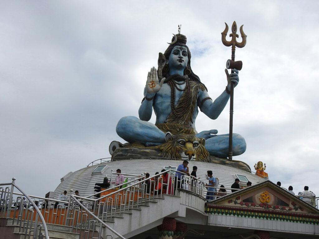 Статуя Шивы Покхара 