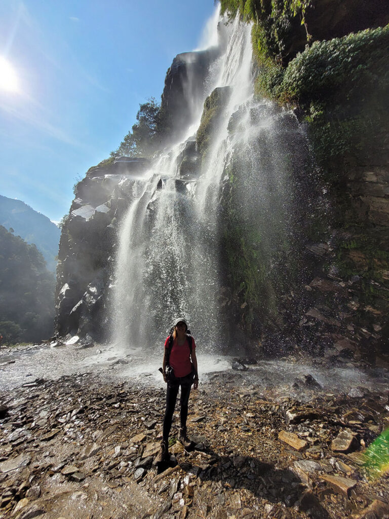 Водопад в национальном парке Манаслу