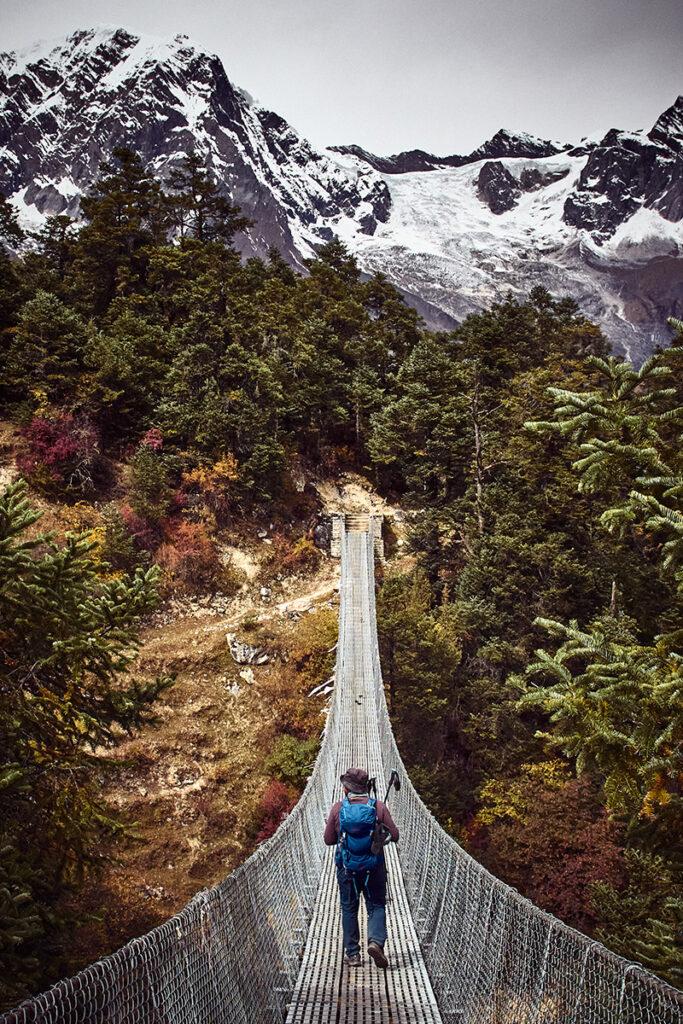 Навесной мост в Непале