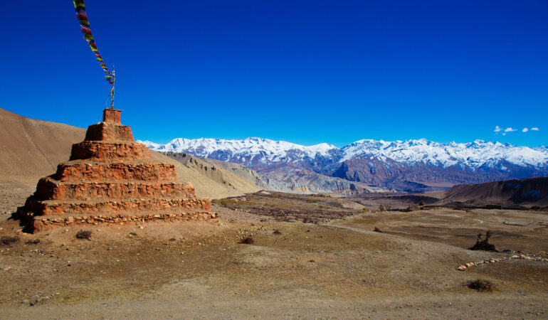 Ghar Gompa, Мустанг
