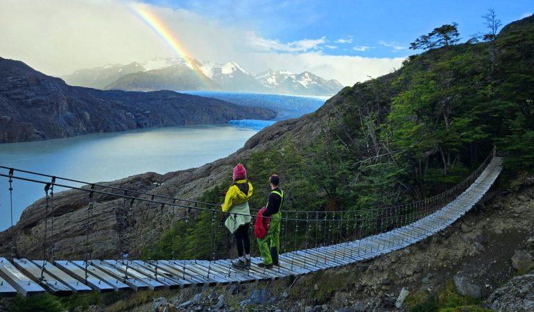 Ледник Грэй и радуга