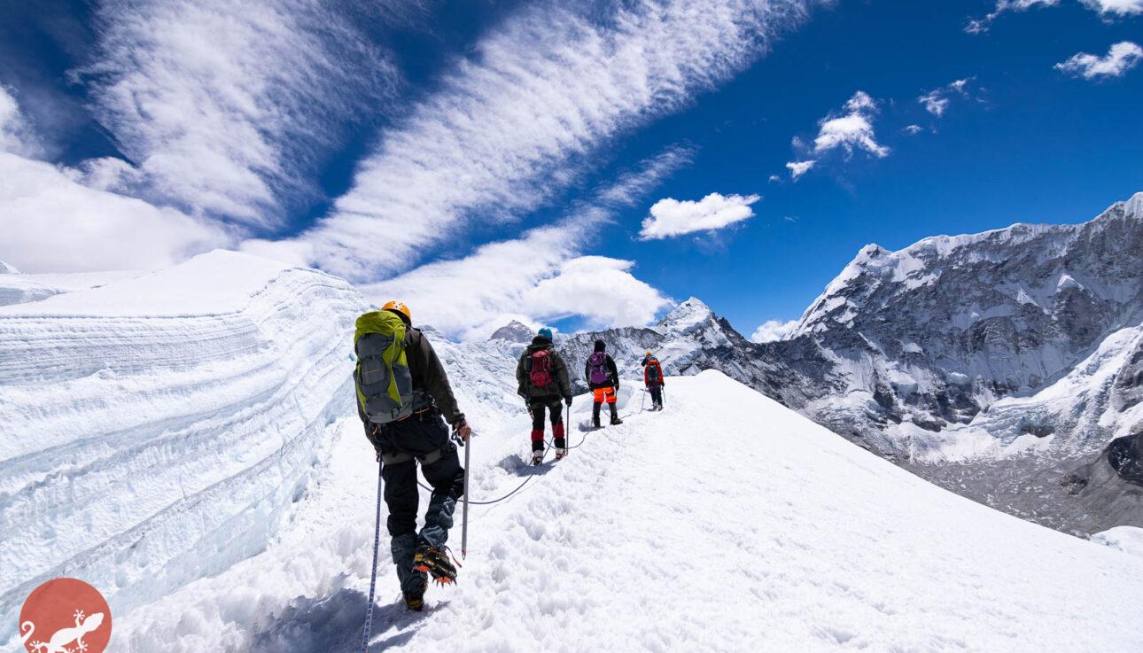 Восхождение на Айленд Пик