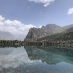 Вода в Алаудинских озерах на маршруте по Фанским горам