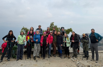 Новогодний старт Mardi Himal: обед в Покхаре и туманный лес Деурали