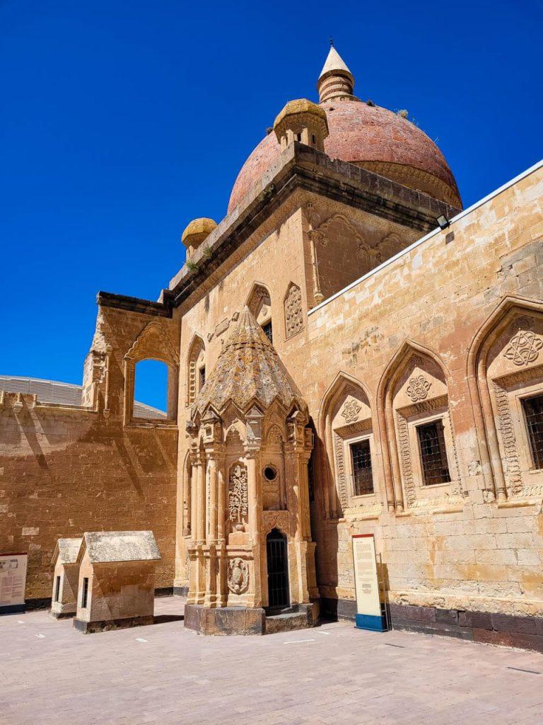 церковь Святого Креста