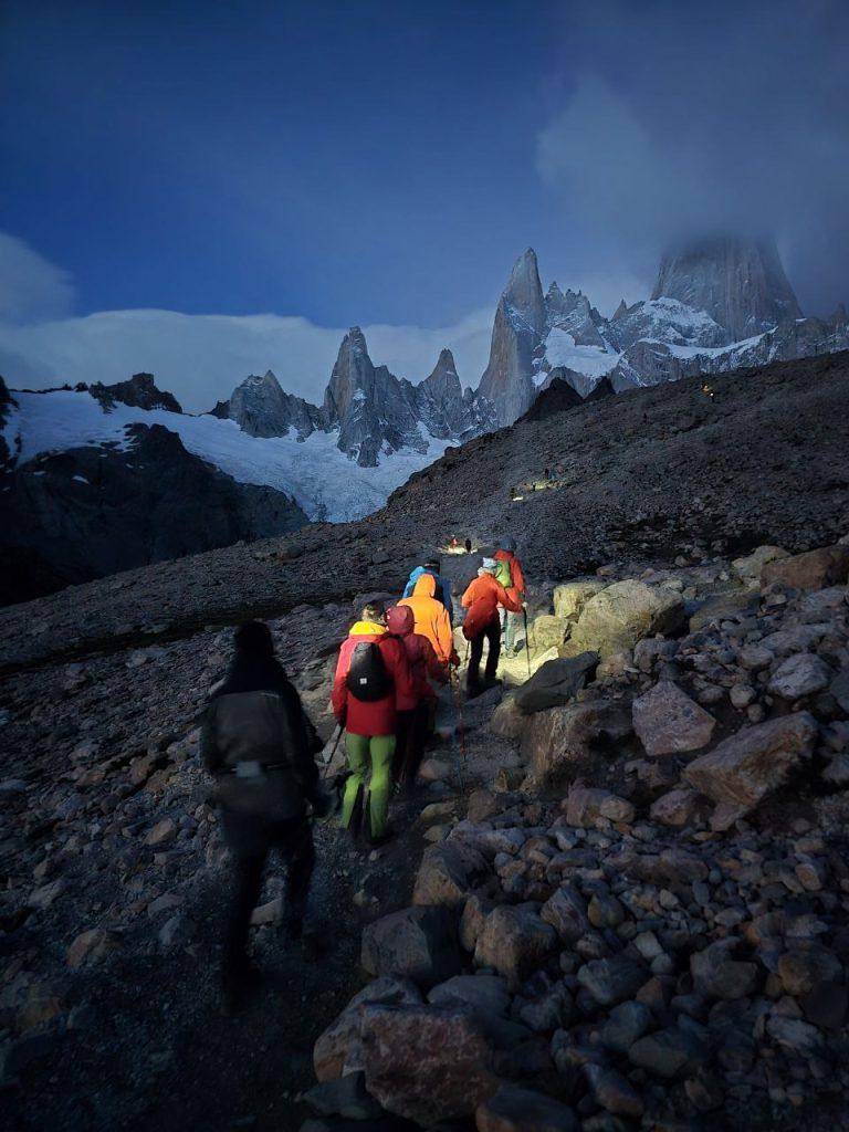 на пути к лагуне Фицрой (Laguna de los Tres)