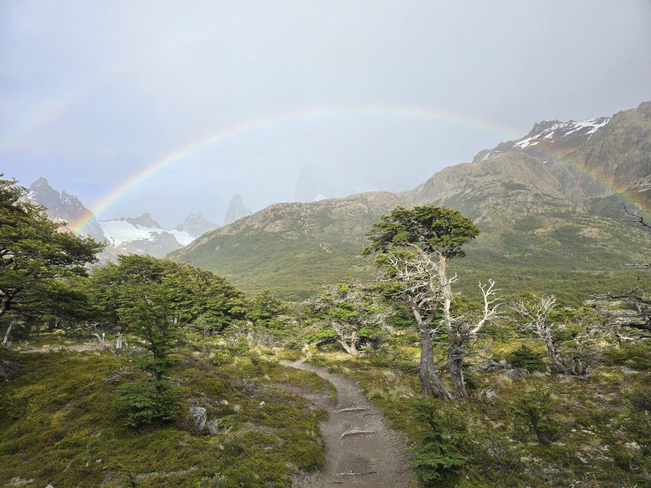 на пути в кемпинг Agostini в долине Серро-Торре