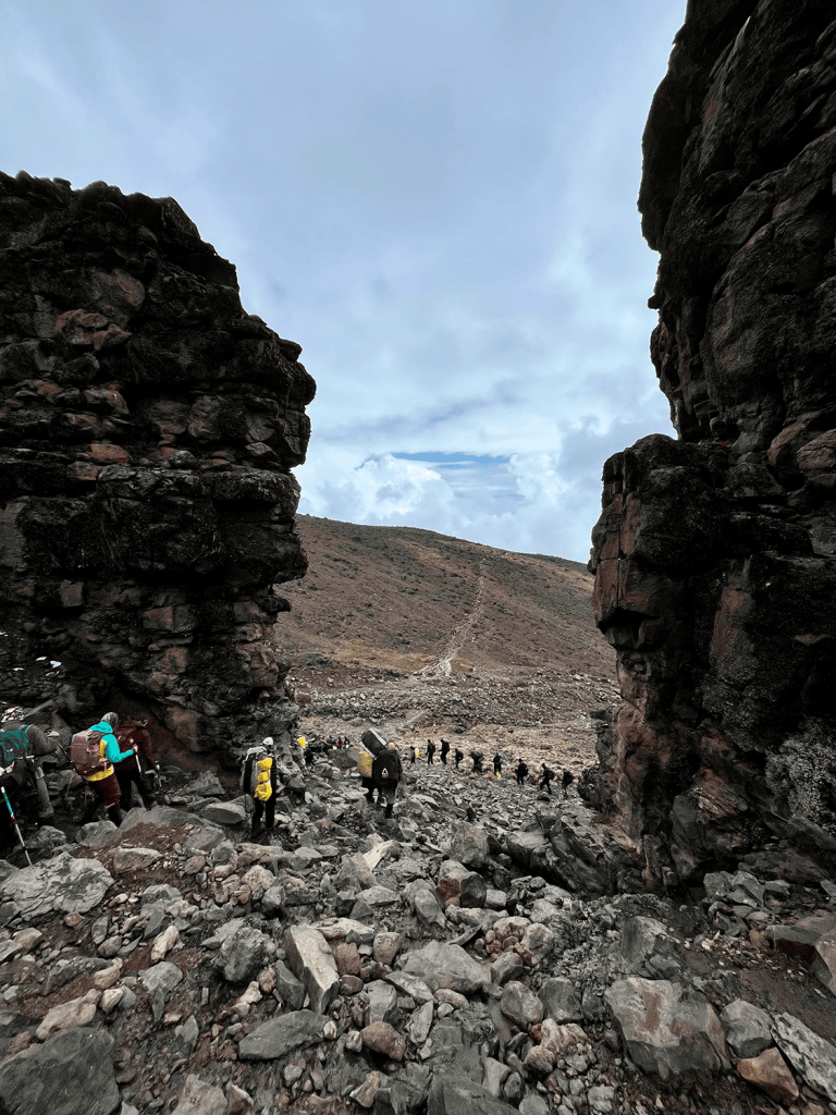 Lava Tower (4600 м) 2