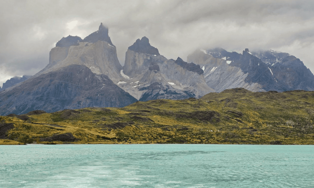 W трек в чилийской Патагонии: Торрес-дель-Пайне (озеро Пеоэ — Пайне-Гранде — лагерь Грей)