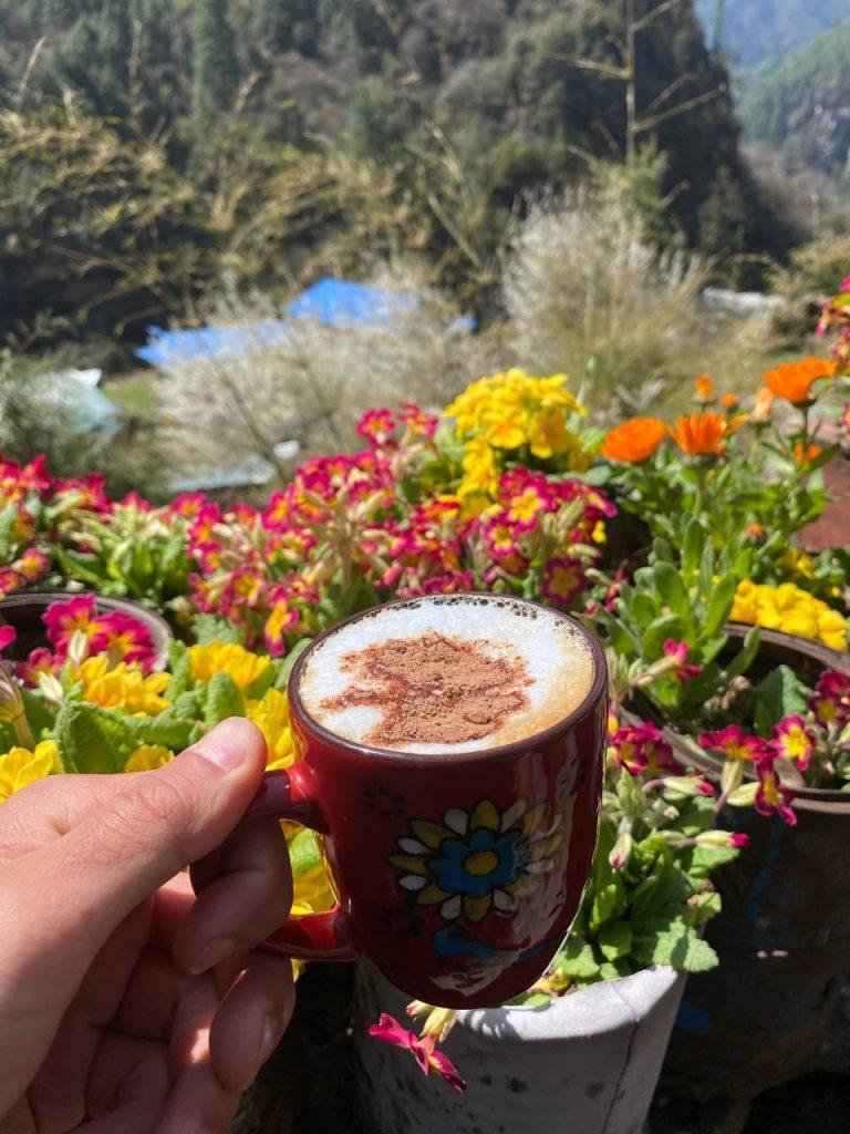 Лукла, весна 2026