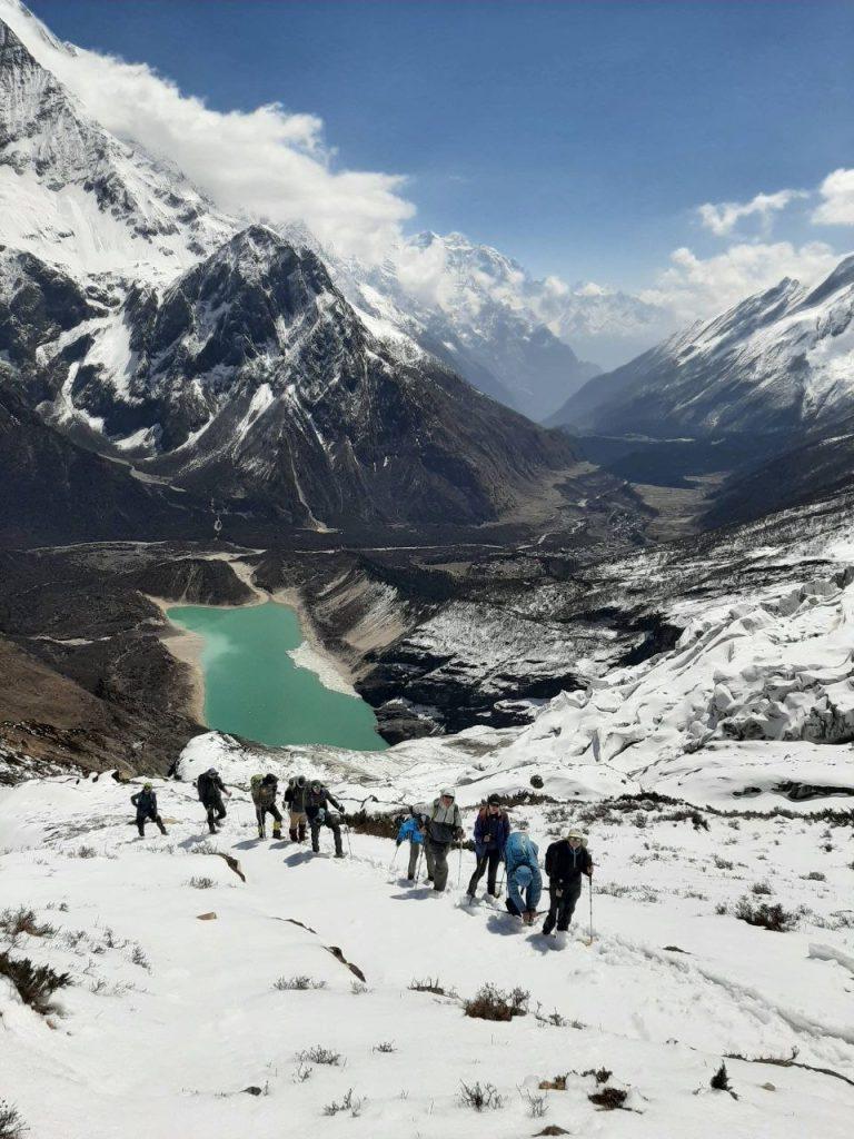 на пути к базовому лагерю Манаслу