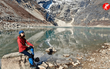 в районе (на пути к) базовому лагерю Манаслу
