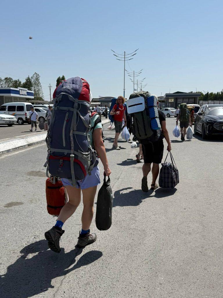 Старт похода по Фанским горам (2)